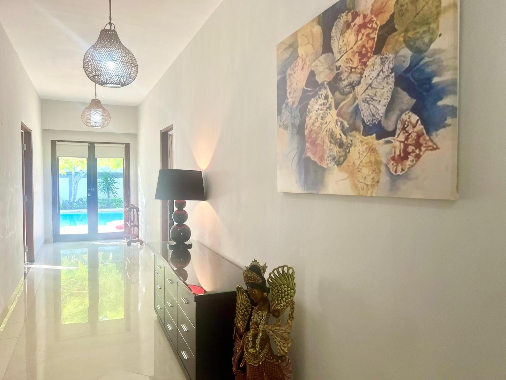 Charlie Guest House Nusa Dua  Exterior photo